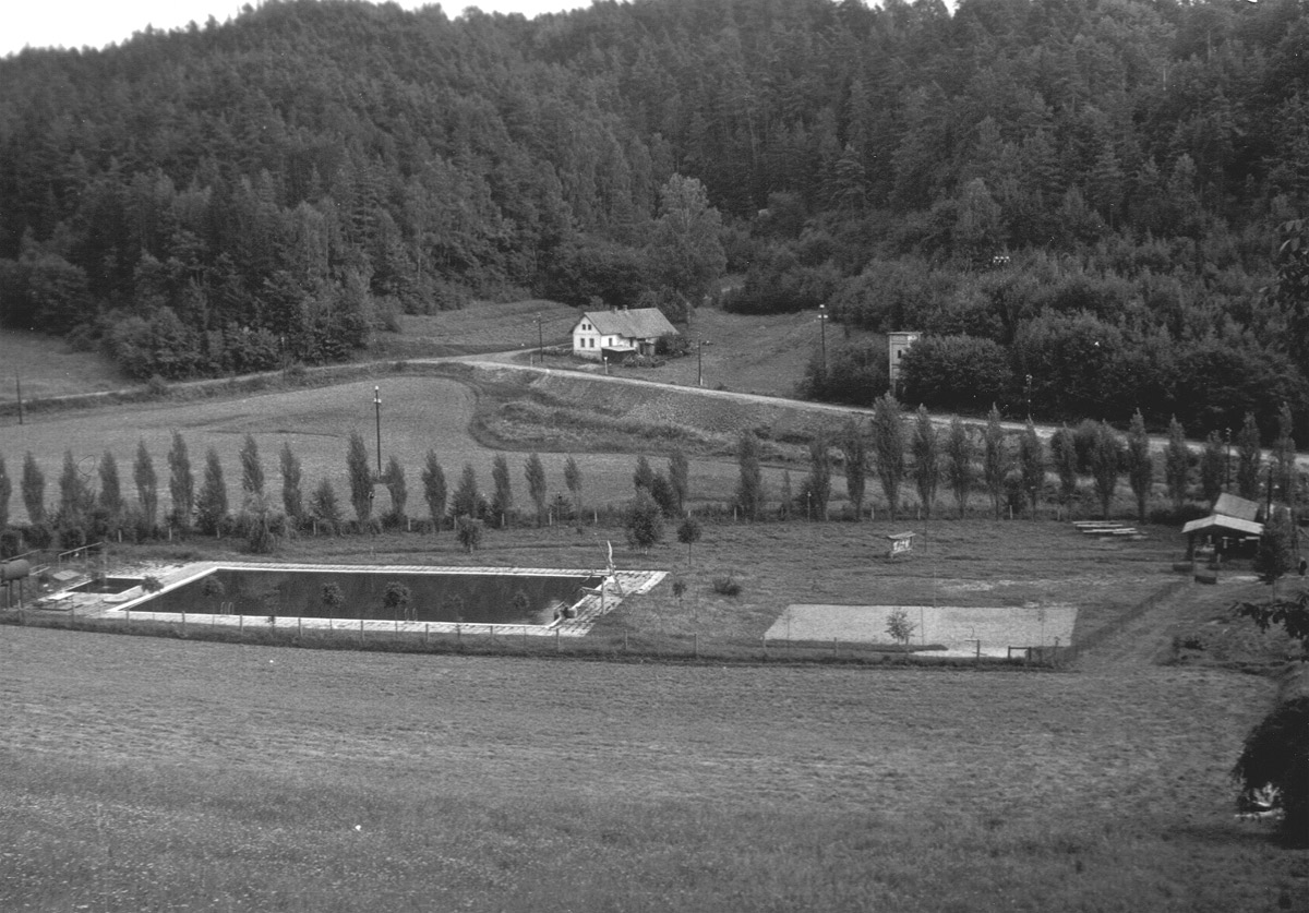 Koupaliště v roce 1975